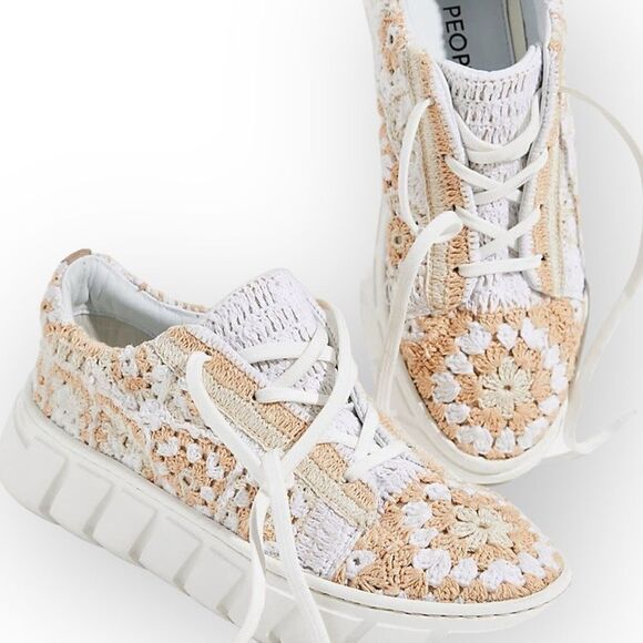 FREE PEOPLE Catch Me If You Can Crochet Platform Sneaker in Natural Size 9.5 NEW - Picture 15 of 15